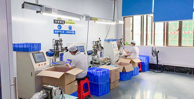 Advanced Production Equipment for Applicator